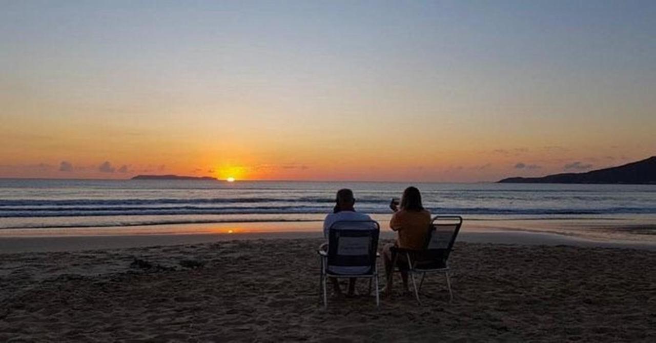 Pousada Villa Dos Acores บอมบินญัส ภายนอก รูปภาพ