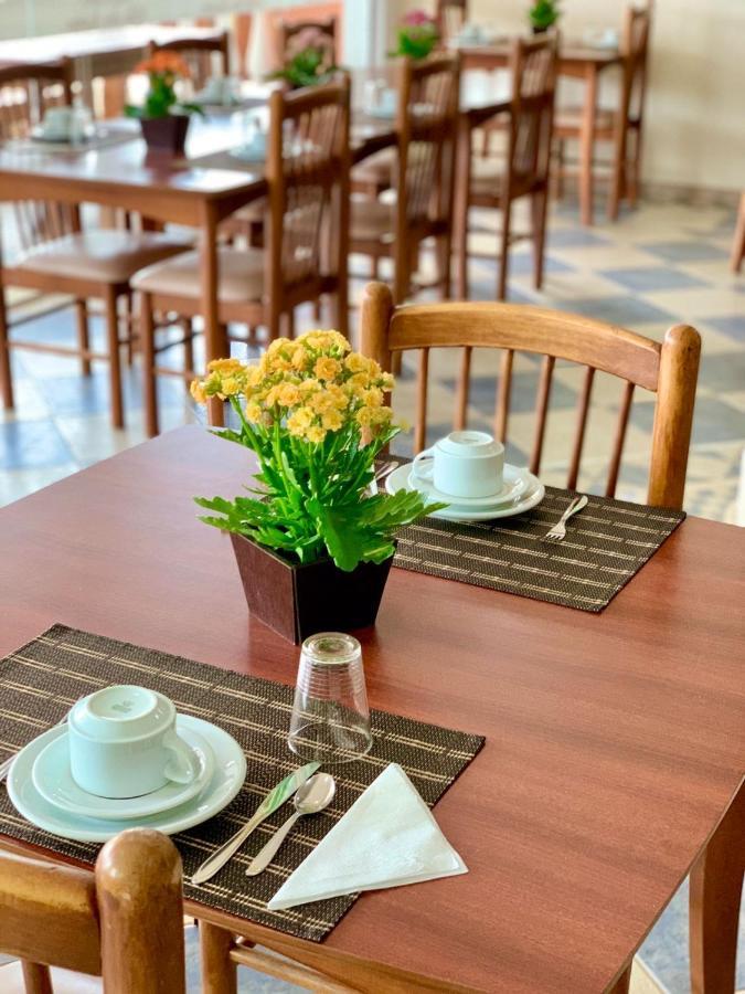 Pousada Villa Dos Acores บอมบินญัส ภายนอก รูปภาพ