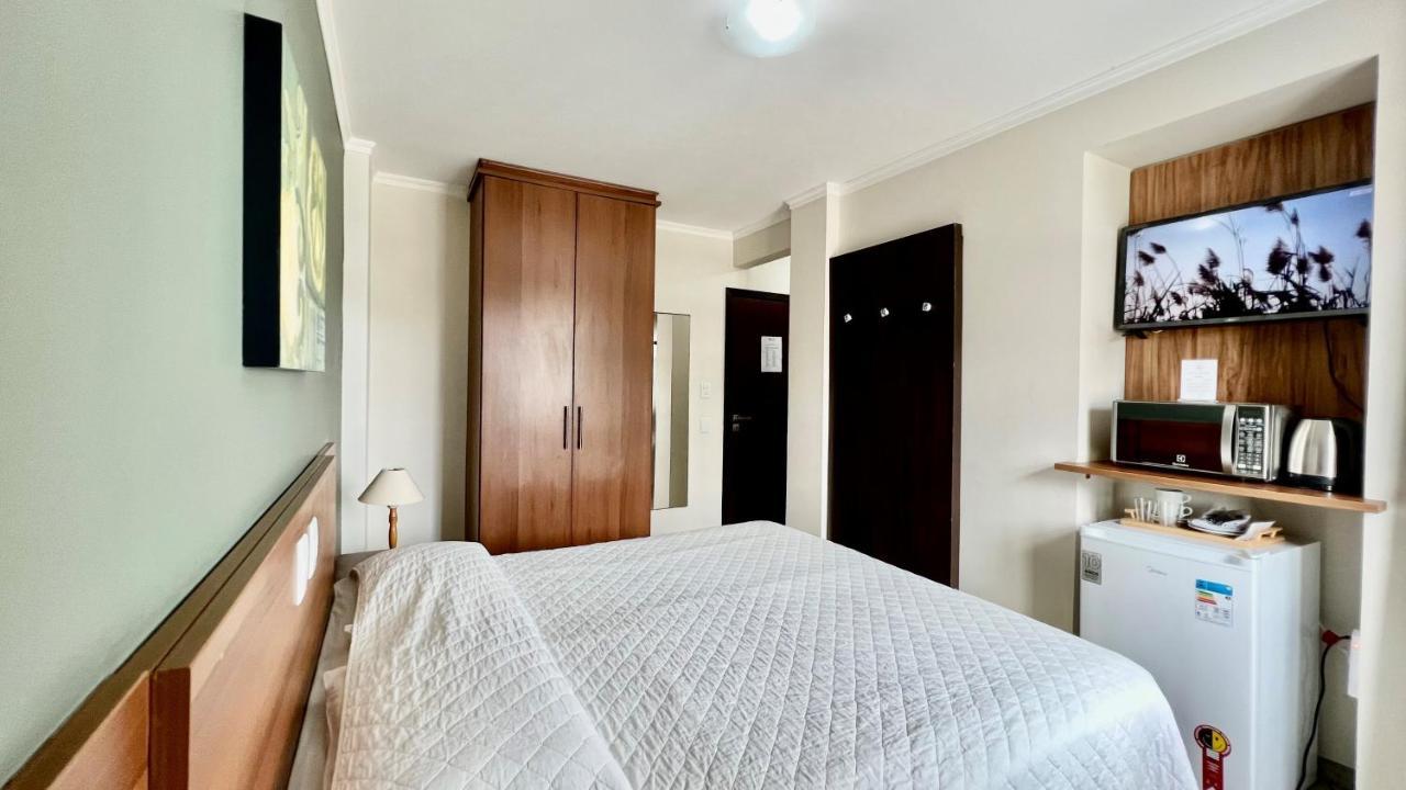 Pousada Villa Dos Acores บอมบินญัส ภายนอก รูปภาพ