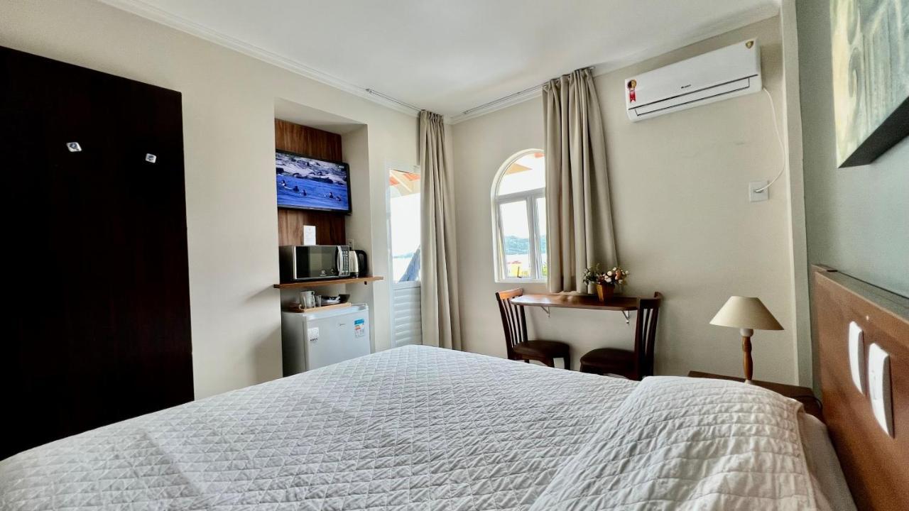 Pousada Villa Dos Acores บอมบินญัส ภายนอก รูปภาพ
