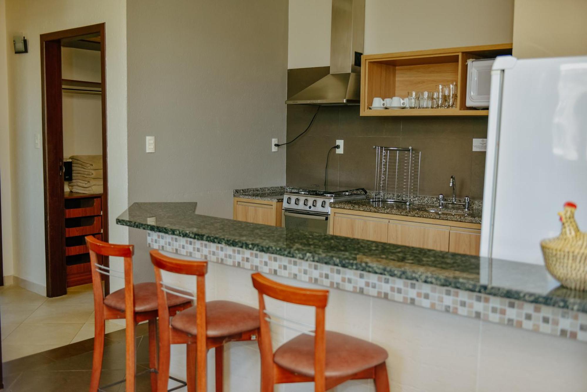 Pousada Villa Dos Acores บอมบินญัส ภายนอก รูปภาพ