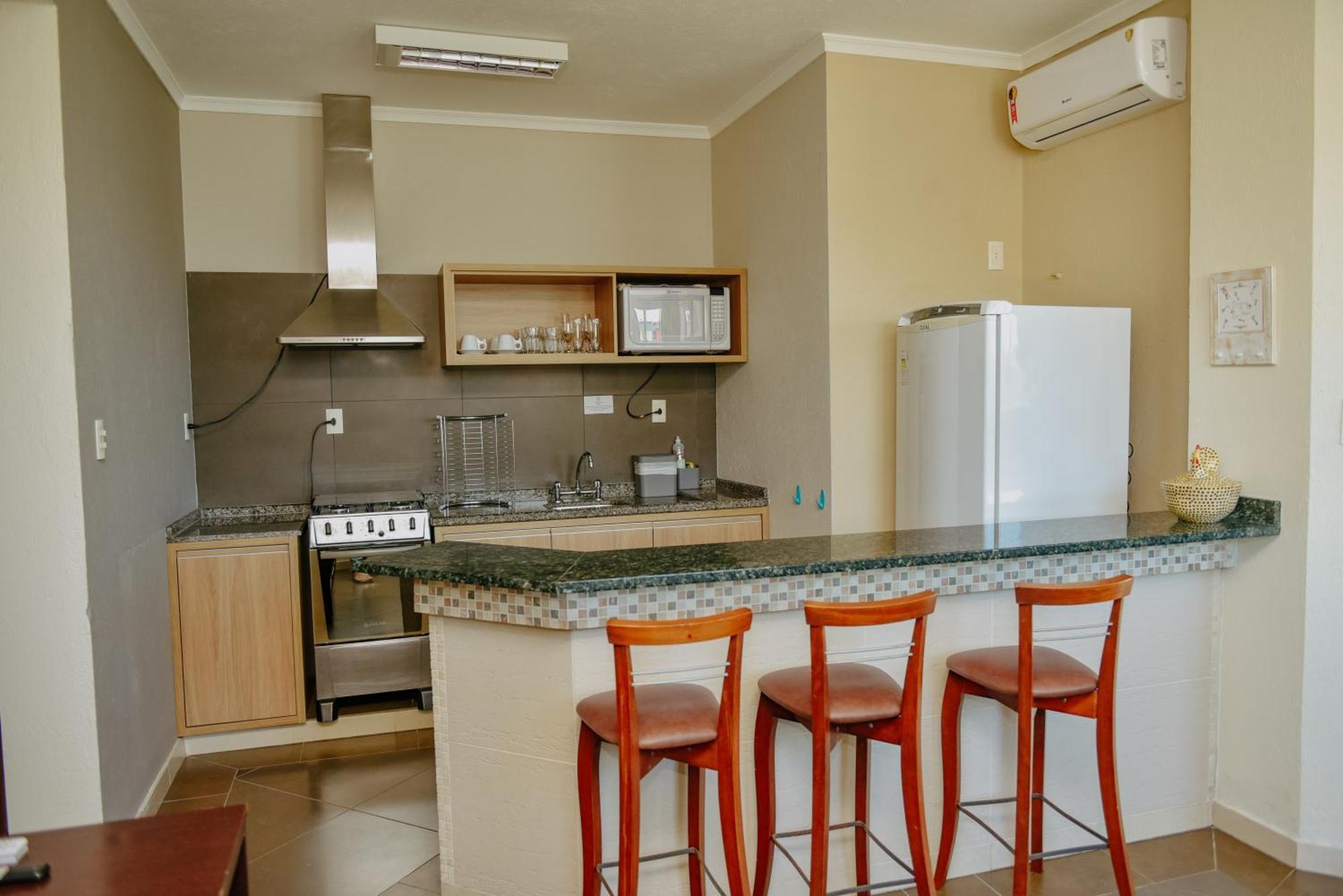 Pousada Villa Dos Acores บอมบินญัส ภายนอก รูปภาพ